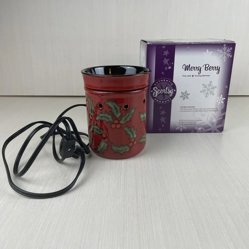 Merry Berry Full Size Scentsy Warmer Holly Berries Leaves Red Holiday Edition